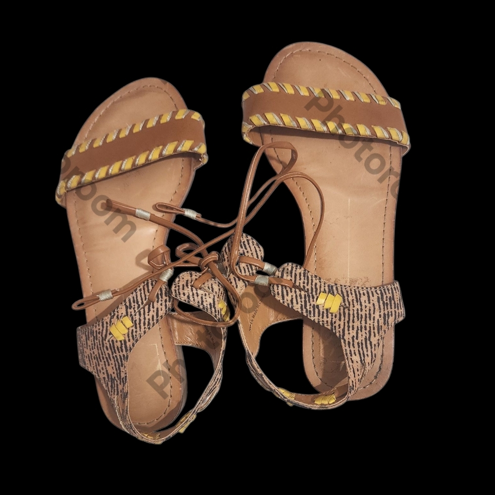 DV8 by Dolce Vita Brown and Yellow Strappy Sandals Flats
